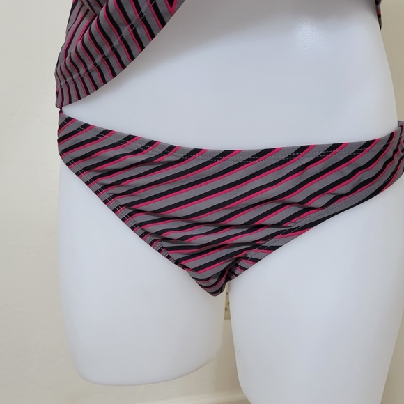 Converse Tankini Swim Top and Bottom - Picture 11 of 16